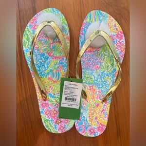 Lilly Pulitzer Seaspray Blu Pool Flip flops Size- 9/10